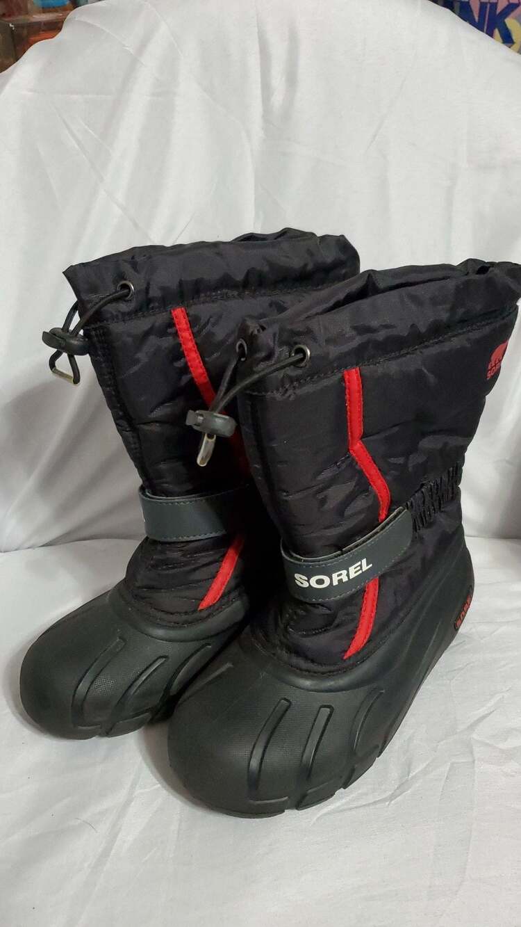Sorel Kids Whitney II Strap Waterproof Snow Boots Black Red Size 3